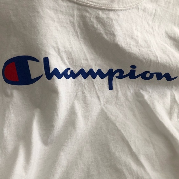 NEW w/o tags Champion crewneck tee - Picture 2 of 5